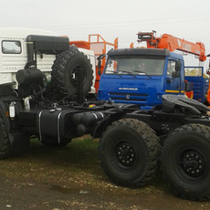 Седельный тягач на шасси КАМАЗ 43118 (КПП ZF9)